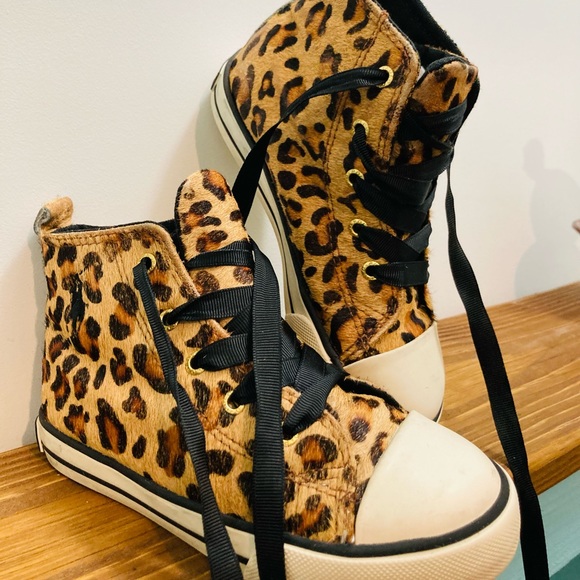 Ralph Lauren Other - EUC RALPH LAUREN SNEAKERS